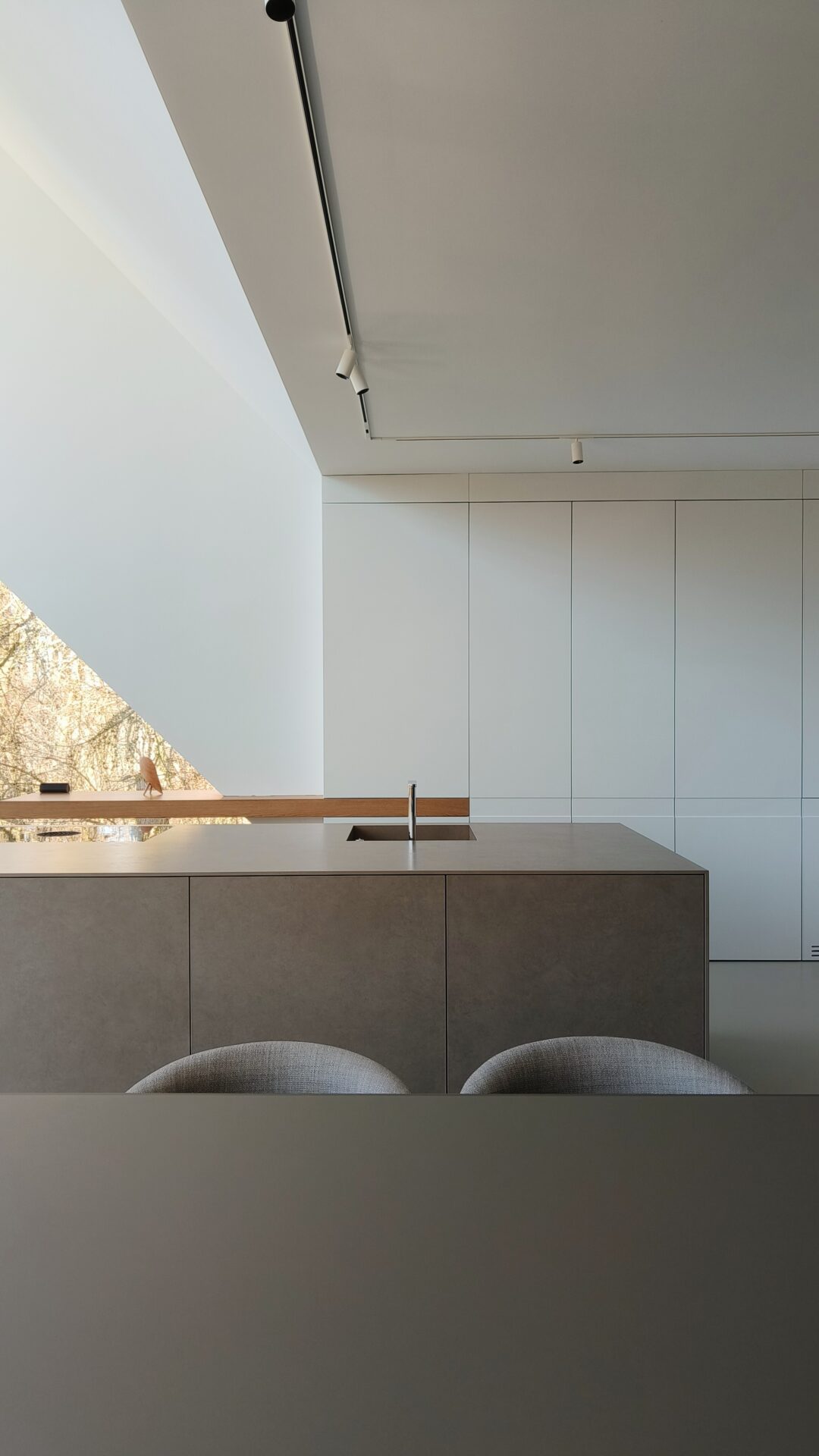 Projekt Wiry — 04-projekt-wnetrz-cieply-minimalizm-dom-Wiry-SPACELAB-architekt
