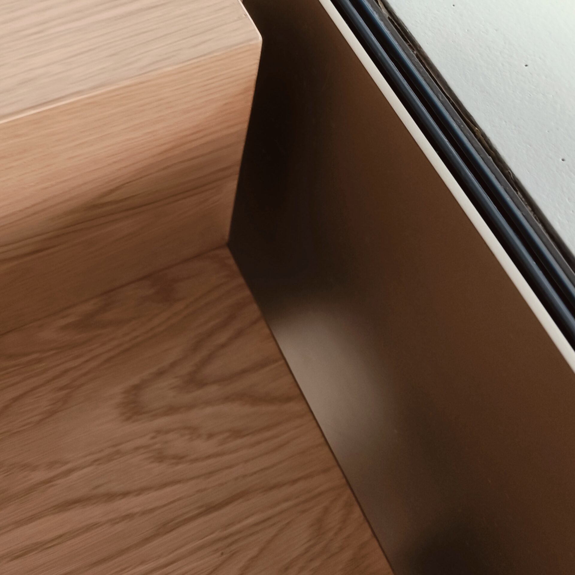 Projekt Wiry — 24e-projekt-wnetrz-cieply-minimalizm-wnetrza-schody-Wiry-SPACELAB-architekt